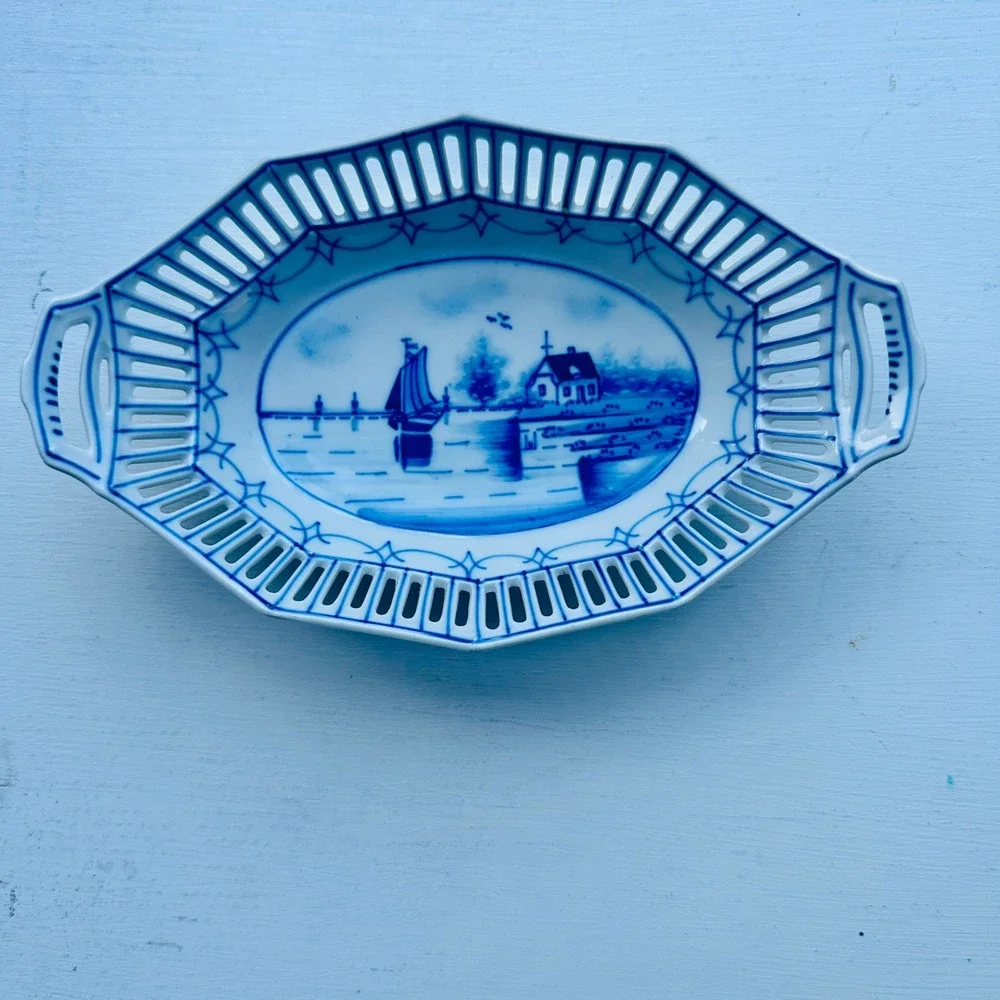 Vintage Carl Schumann Bavaria Reticulated Porcelain Oval Handled Dish c. 1900